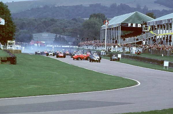 2000 Goodwood Motor Circuit Revival. Goodwood, England. 15th - 17th September 2000. Nigel Corner is catapulted out of his Ferrari Dino at the start of the race, action. World Copyright: Jeff Bloxham  /  LAT Photographic. Ref: FoS02