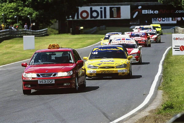 2000 Rounds 9 and 10 Oulton Park