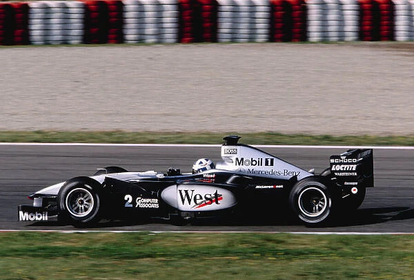 2000 Spanish Grand Prix. Catalunya, Barcelona, Spain. 5-7 May 2000. David Coulthard (McLaren MP4 / 15 Mercedes). Ref-2K ESP 75. World Copyright - Lorenzo Bellanca / LAT Photographic