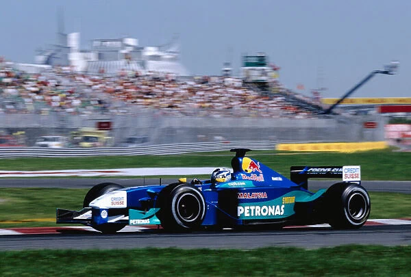 2001 Canadian Grand Prix. Montreal, Quebec, Canada. 8-10 June 2001. Kimi Raikkonen (Sauber C20 Petronas). Ref-01 CAN 26. World Copyright - Clive Rose  /  LAT Photographic