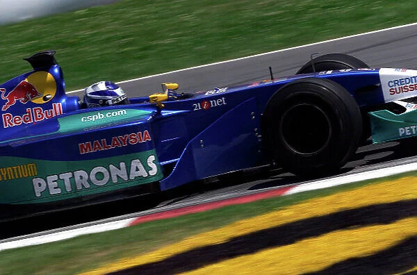 2001 Canadian Grand Prix - Race Montreal, Canada. 10th June 2001. Kimi Raikkonen, Sauber Petronas C20, action. World Copyright: Steve Etherington / LAT Photographic. ref: 18mb Digital Image Only