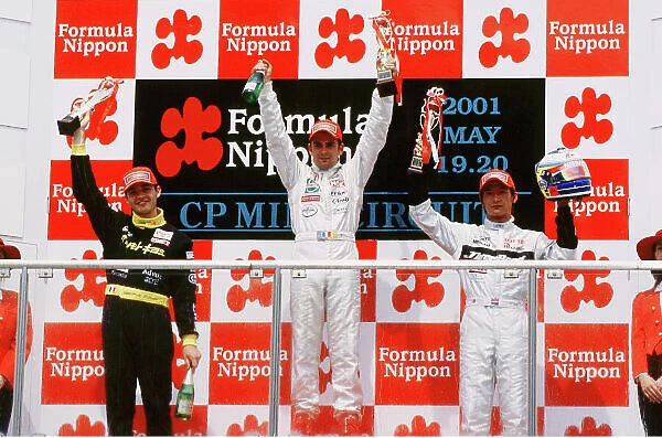 2001 Formula Three Championship Mine, Japan. 20th May 2001 Round 8 - podium. World Copyright: Yasushi Ishihara / LAT Photographic ref: Digital Image Only