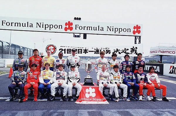 2001 Formula Nippon Championship Round.1. Suzuka, Japan. 25th March 2001. 2001 Driver line up. World Copyright: Yasushi Ishihara  /  LAT Photographic ref: 6mb Digital Image
