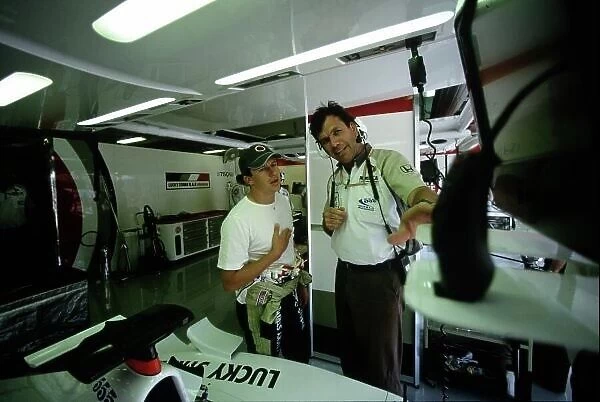2001 Hungarian Grand Prix Hungaroring, Hungary. 16th August 2001. Alastair Gibson, BAR Honda BAR003, portrait. World Copyright: LAT Photographic