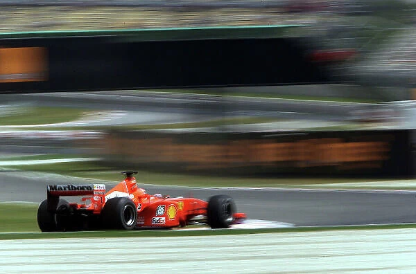 2001 Spanish Grand Prix Barcelona, Spain. 27th April 2001. Michael Schumacher, Ferrari - action. World Copyright: Steve Etherington / LAT Photographic ref: 18 mb Digital Image