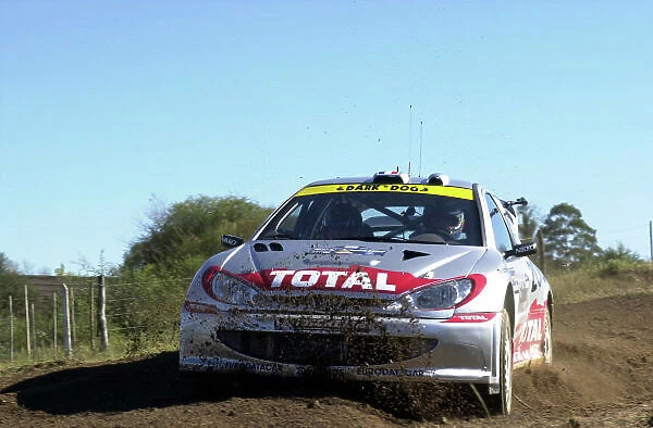 2001 World Rally Championship. Argentina May 3rd-6th, 2001 Didier Auriol kicks up the dirt during shakedown. Photo: Ralph Hardwick / LAT