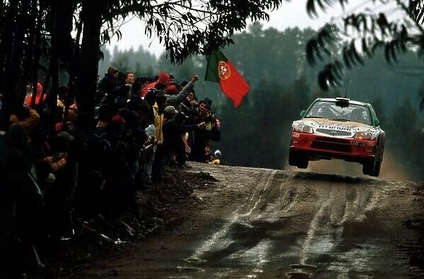 2001 World Rally Championship. TAP Rally of Portugal. 8th - 11th March 2001. Rd 3. Alister McRae flies high in the Hyundai Accent. World Copyright: McKlein /  LAT Photographic. Ref: Alister_McRae_Action