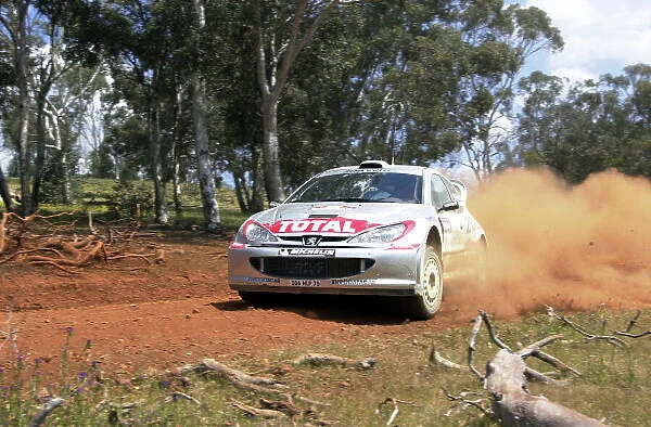 2001 World Rally Championship Telstra Rally Australia, Perth, WA. 1-4 November 2001. Marcus Gronholm onstage 6.. Photo: Ralph Hardwick / LAT