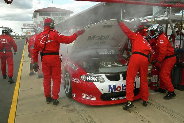 2002 Australian V8 Supercar Championship R9 QLD 500 Queensland, Australia.15th September 2002 The Holden racing Team had their first DNF for the seasion when the #1 car of Bright