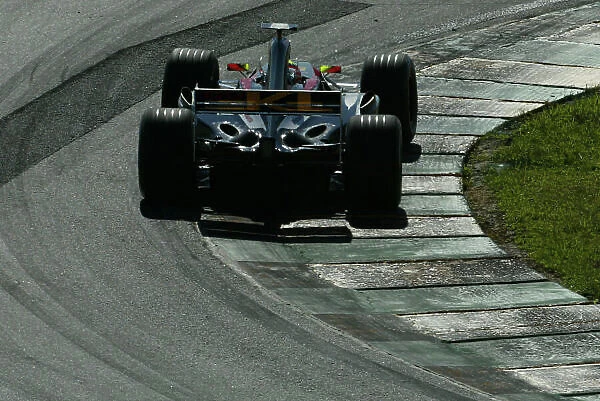 2002 Brazilian Grand Prix - Saturday Qualifying Interlagos, Sao Paulo. 39th March 2002 World Copyright - LAT Photographic ref: Digital File Only