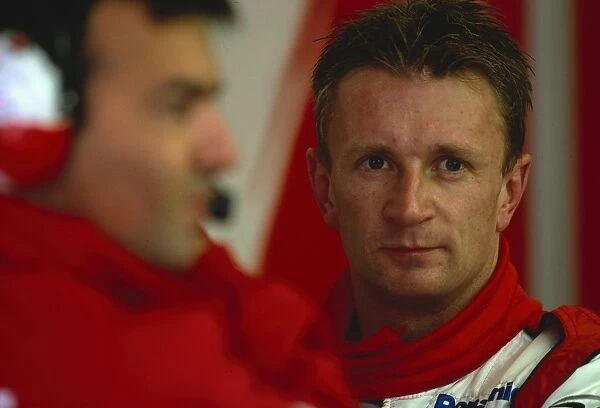 2002 British Grand Prix, Silverstone, England. 7th July 2002. Allan McNish endures