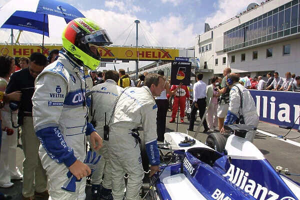 2002 European Grand Prix - Sunday Race Nurburgring, Germany. 23rd June 2002. World Copyright: LAT Photographic. ref: Digital Image Only