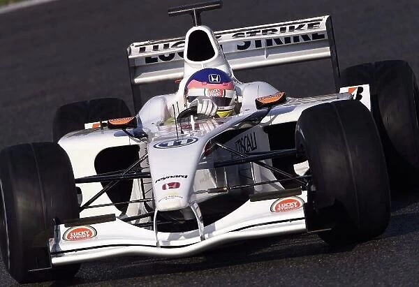 2002 Formula One Testing - Day Three Circuit De Catalunya, Barcelona, Spain. 9th January 2002. Jacques Villeneuve, BAR Honda BAR004, action. Villeneuve has his first run in the 2002 challanger. World Copyright: Steve Etherington / LAT Photographic ref