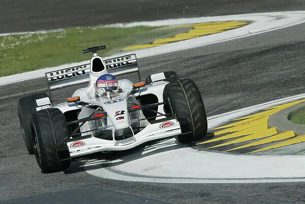 2002 San Marino Grand Prix - Qualifying Imola, Italy. 13th April 2002. World Copyright: Steve Etherington / LAT Photographic ref: Digital Image Only
