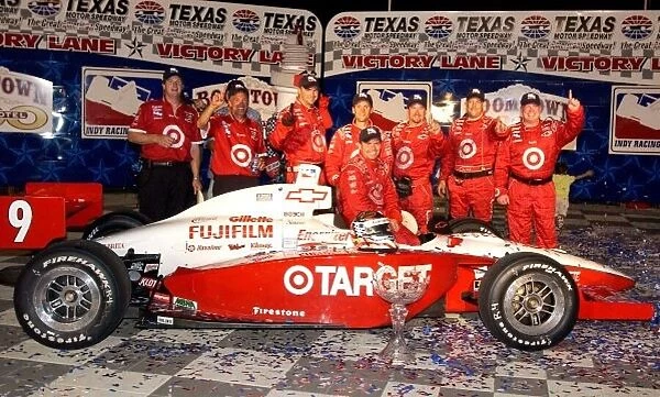 2002 Texas IRL, 8 June, 2002. Jeff Ward and crew after winning the Boomtown 500 at