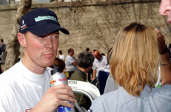 2002 World Rally Championship Rally Catalunya, 21st-24th March 2002. Richard Burns waits to go into the regroup on Day 2. Photo: Ralph Hardwick / LAT