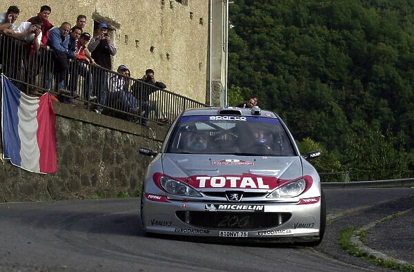 2002 World Rally Championship. Rallye d'Italia, 20-22 September. Sanremo, Italy. Gilles Panizzi on Stage 16. Photo: Ralph Hardwick / LAT