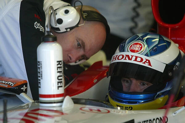 2003 Formula One Testing. Bjorn Wirdheim with Jock Clear, BAR Honda. Jerez, Spain