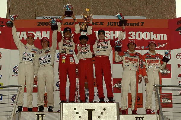 2003 Japanese GT Championship Autopolis, Japan. 26th October 2003. GT500 Race podium. World Copyright: Yasushi Ishihara / LAT Photographic ref: Digital Image Only