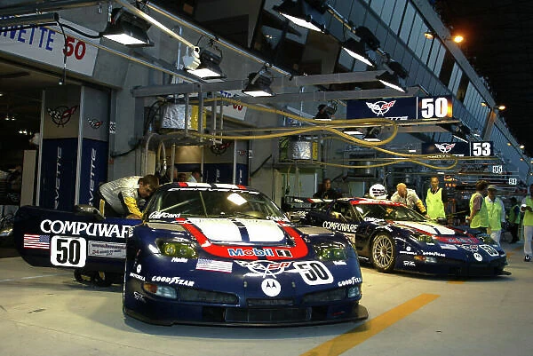 2003 Le mans 24 Hours Le Mans, France. 11th June 2003 The Corvette GTS Team ready the cars for Gavin / Pilgrim / Collins and Fellows / O'Connel / Freon. World Copyright: Mike Weston / LAT Photographic ref: Digital Image Only
