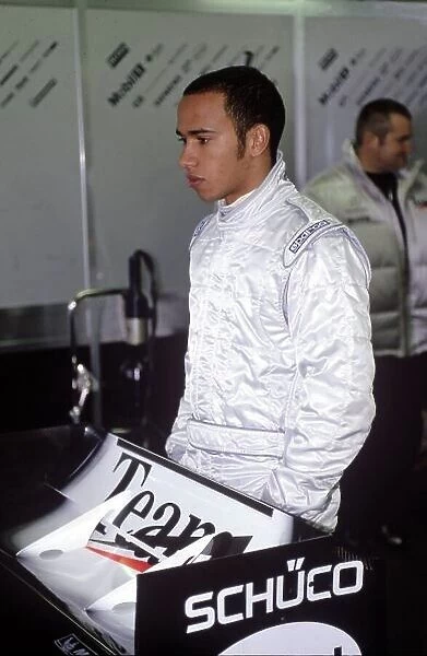 2004 Autosport Young Driver Test. Silverstone, England. 1 December 2004. Lewis Hamilton, McLaren Mercedes MP4 / 19, portrait. World Copyright: Jeff Bloxham / LAT Photographic. Ref: 35mm transparency