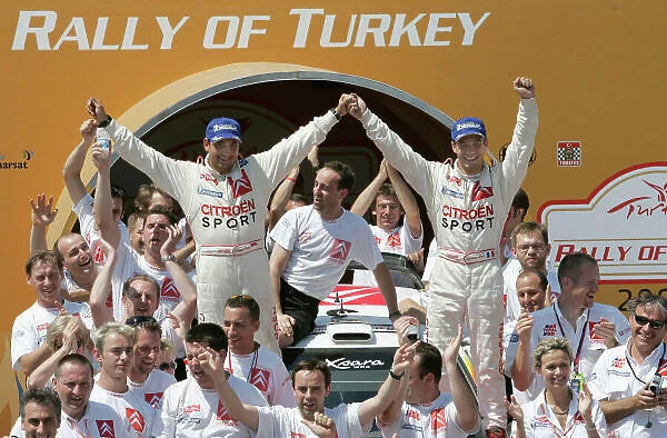 2004 FIA World Rally Champs. Round seven, Rally Turkey. 24th- 27th June 2004. Sebastien Loeb, Citroen, podium World Copyright: McKlein / LAT