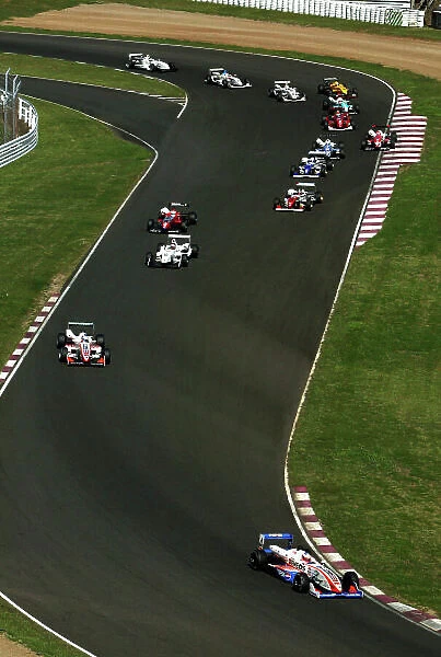 2004 Japanese Formula Three Championship Sugo, Japan. 1st August 2004 Start of the race. World Copyright: Yasushi Ishihara / LAT Photographic ref: Digital Image Only