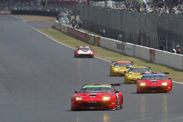 2004 Le Mans 24 Hours Le Mans France. 12th June 2004 Menu / Kox / Enge (Prodrive Racing Ferrari 550 Maranello) in action over the opening laps of the race. World Copyright: John Tingle / LAT Photoghraphic ref: Digital Image Only