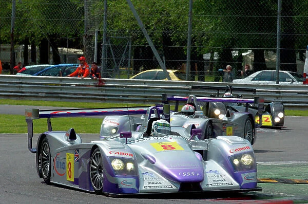 2004 Le Mans Endurance Series, Monza, Italy. 8th May 2004. Allan McNish leads Jamie Davies and Andy Wallace. World Copyright: Brooks / LAT Photographic. Ref: Digital Image only
