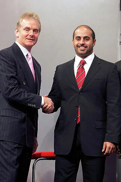 2005 Autosport International Exhibition NEC, Birmingham, UK. 13th - 16th January. Motorsport Vision chief Jonathan Palmer announces the deal to bring A1GP to Brands Hatch with His Highness Sheikh Maktoum, Crown Prince of Bahrain. Portrait