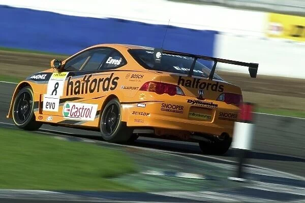 2005 Dunlop MSA British Touring Car Championship Silverstone, England. 17th - 18th September 2005 Dan Eaves (Team Halfords Honda Integra) World Copyright: Malcolm Griffiths / LAT Photographic Ref: Digital Image Only
