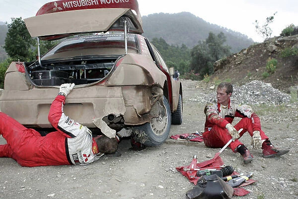 2005 FIA World Rally Champs. Round seven Rally of Turkey 2nd-5th June 2005. Harri Rovanpera, Mitsubishi, accident damage. World Copyright: McKlein / LAT
