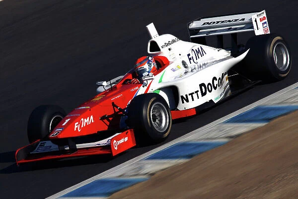 2005 Formula Nippon Championship Motegi, Japan. 3rd April 2005 Race winner Ricahard Lyons (1st), DoCoMo Dandelion. Action. World Copyright: Yasushi Ishihara / LAT Photographic ref: Digital Image Only