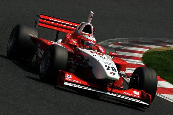 2005 Formula Nippon Championship Suzuka, Japan. 16th - 17th April. Winner Yuji Ide (mobilcast IMPUL). Action. World Copyright: Ishihara / LAT Photographic ref: Digital Image Only