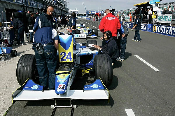 2005 GP2 Series - Great Britian Silverstone, England 8th - 10th July 2005 Friday Practice Clivio Piccione (MC, Durango). last minute preperation before the session World Copyright: GP2 Series Media Service ref: Digital Image Only