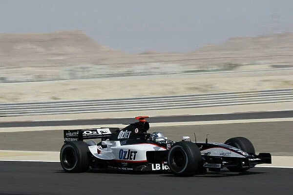 2005 Gulf Air Bahrain Grand Prix- Friday Practice Bahrain International Circuit, Sakhir, Bahrain 1st April 2005 Christijan Albers, Minardi Cosworth PS05, Action