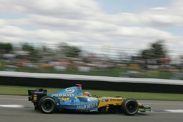 2005 United States Grand Prix - Friday Practice, Indianapolis, USA. 17th June 2005 Fernando Alonso, Renault R25, Action. World Copyright: Charles Coates / LAT Photographic ref:Digital Image Only (a high res version is available on request)