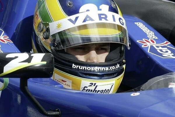2006 British Formula 3 Championship Oulton Park. England. 15th - 17th April 2006 Sunday Race. Bruno Senna (Raikkonen Robertson Racing) on the grid wearing his helmet