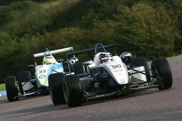 2006 British Formula Three Championship. Thruxton, England. Sunday 1st October. Greg Mansell (Fortec Motorsport) leads Alex Waters (Promatecme F3). Action. World Copyright: Drew Gibson / LAT Photographic. Ref: Digital Image Only