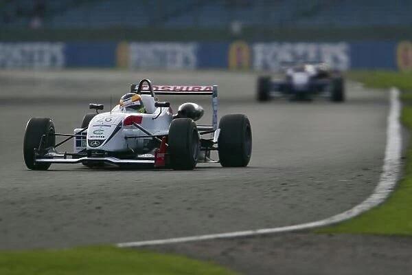 2006 British Formula Three Championship. Silverstone, England. 23rd - 24th September. Mike Conway, (Raikkonen Robertson Racing). leads Bruno Senna, (Raikkonen Robertson Racing)