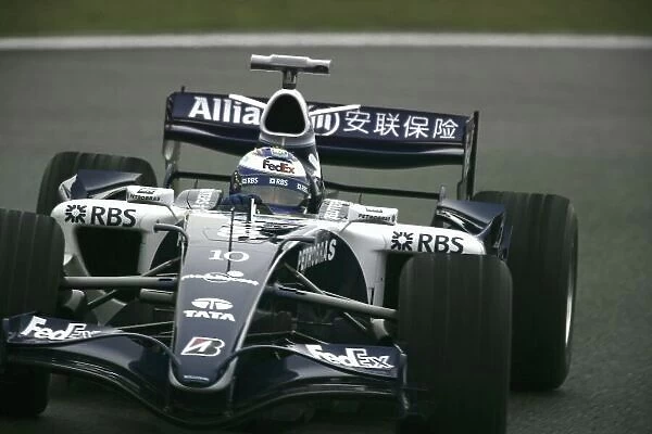 2006 Chinese Grand Prix - Saturday Practice Shanghai International Circuit, Shanghai, China. 28th September - 1st October 2006. Nico Rosberg, Williams FW28-Cosworth