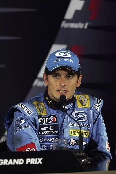2006 Chinese Grand Prix - Sunday Race Shanghai International Circuit, Shanghai, China. 28th September - 1st October 2006. Giancarlo Fisichella, Renault R26, 3rd position, talks after the race, in the FIA press conference