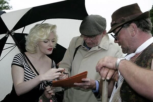 2006 Goodwood Revival Meeting. Goodwood, West Sussex. 2nd - 3rd September 2006 Marilyn Monroe. World Copyright: Gary Hawkins / LAT Photographic ref: Digital Image Only