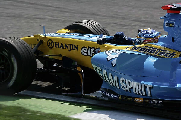 2006 San Marino Grand Prix - Friday Imola, Italy. 20th - 23rd April 2006 Fernando Alonso, Renault R26, action. World Copyright: Charles Coates / LAT Photographic. ref: Digital Image ZK5Y8265