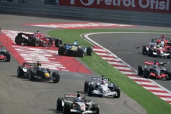 2006 Turkish Grand Prix - Sunday Race Istanbul Park, Istanbul, Turkey. 24th - 27th August. Jenson Button, Honda RA106, 4th position, leads Robert Kubica, Sauber F1.06-BMW, 12th position, and Christian Klien, Red Bull RB2-Ferrari, 11th position