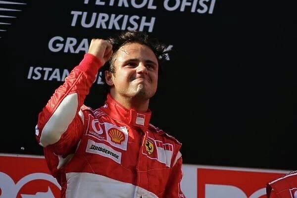 2006 Turkish Grand Prix - Sunday Race Istanbul Park, Istanbul, Turkey. 24th - 27th August. Felipe Massa, Ferrari 248F1, celebrates his first Grand Prix win on the podium