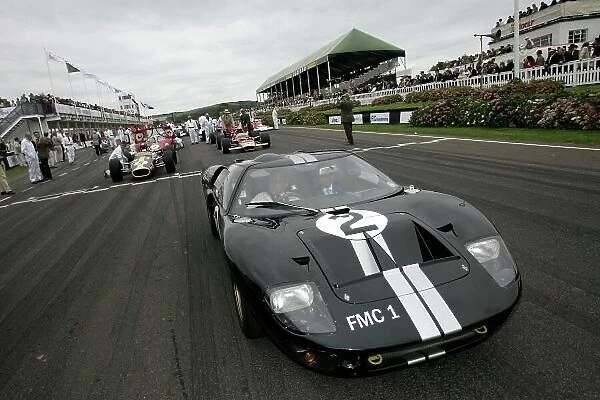 2007 Goodwood Revival Meeting. Goodwood, West Sussex. 1st - 2nd September 2007. Atmosphere. Jackie Ickx in a Ford GT40. World Copyright: Gary Hawkins / LAT Photographic ref: Digital Image Only