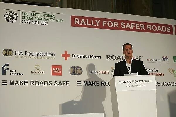 2007 Make Roads Safe Campaign. Westminster, London. 23rd April 2007. Michael Schumacher backs the Make Roads Safe campaign. World Copyright: Andrew Ferraro / LAT Photographic. Digital Image:_F6E0109