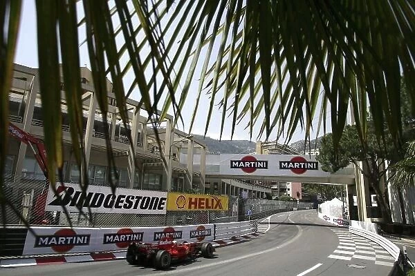 2007 Monaco Grand Prix - Thursday Practice Monte Carlo, Monaco. 24th May 2007. Felipe Massa, Ferrari F2007. Action. Photo: Charles Coates / LAT Photographic. ref: Digital Image ZK5Y2319