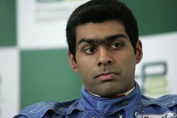2008 GP2 Asia Series. Saturday Race. Dubai. Dubai Autodrome. 26th January. Karun Chandhok (IND, iSport International). Portrait World Copyright: Alastair Staley / GP2 Series Media Service ref: _MG_5010